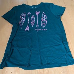 Green Day dreamer tee feather and arrow design Y16